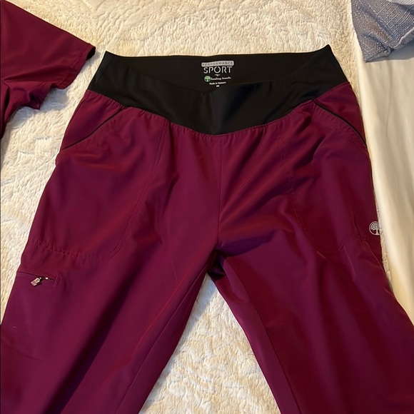 Healing Hands Women's Burgundy Scrub set - Picture 2 of 5